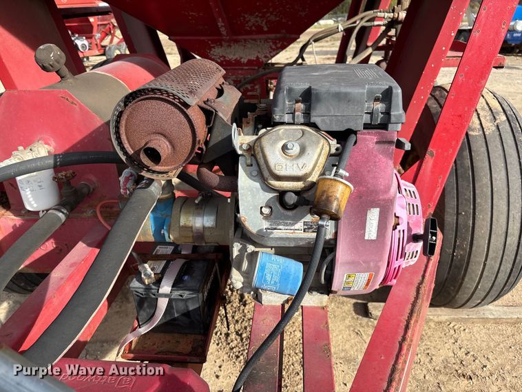 image for item EV3260 Chandler fertilizer tender