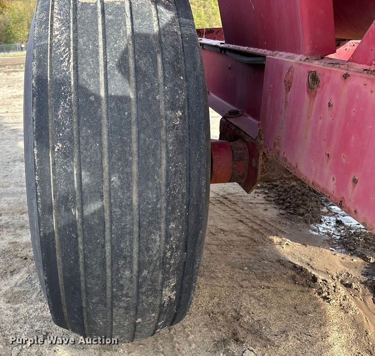 image for item EV3260 Chandler fertilizer tender