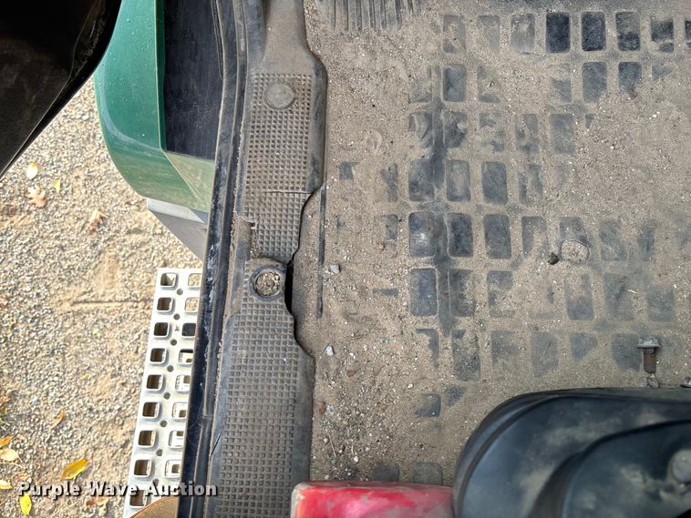 image for item EV3261 2012 Volvo VN semi truck