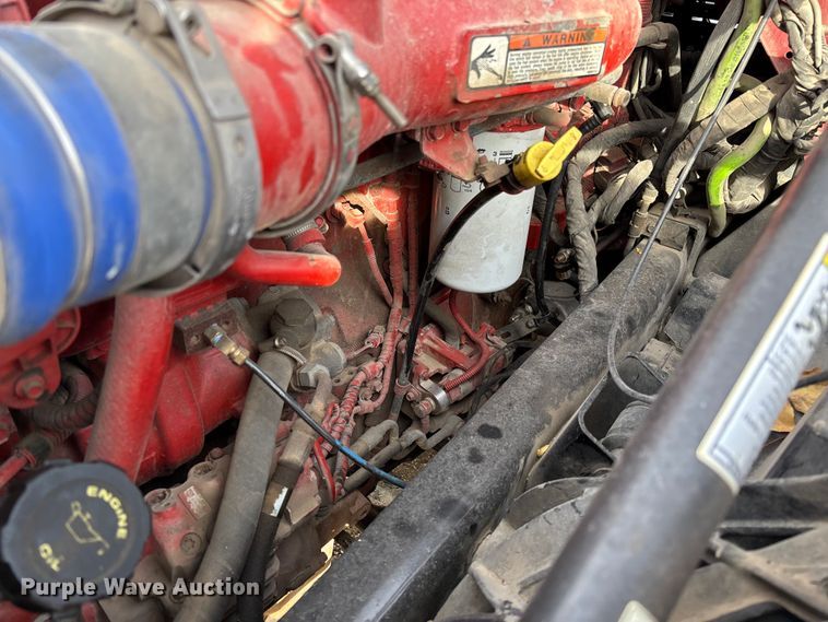 image for item EV3261 2012 Volvo VN semi truck