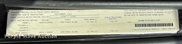 image for item EV3261 2012 Volvo VN semi truck