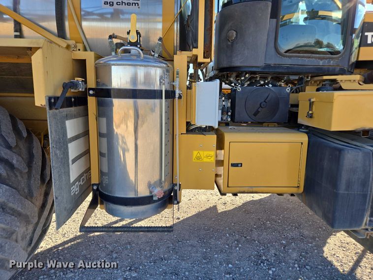 image for item EV4376 2010 Terra Gator 8204 sprayer