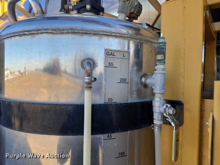 image for item EV4376 2010 Terra Gator 8204 sprayer