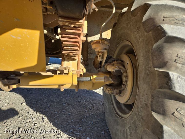 image for item EV4376 2010 Terra Gator 8204 sprayer