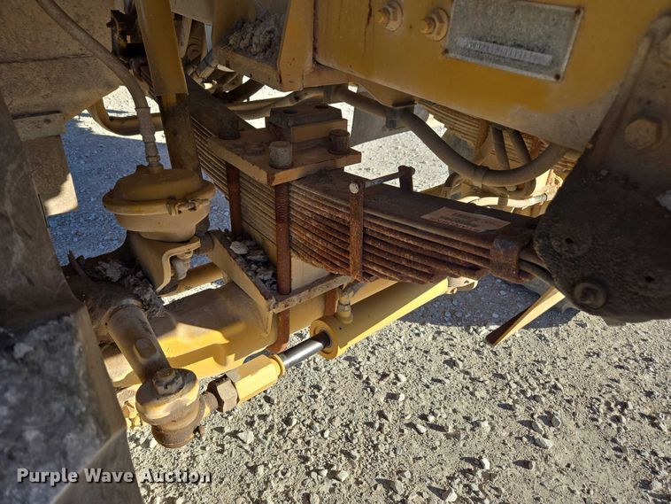 image for item EV4376 2010 Terra Gator 8204 sprayer