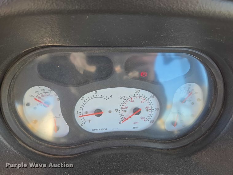 image for item EV4376 2010 Terra Gator 8204 sprayer