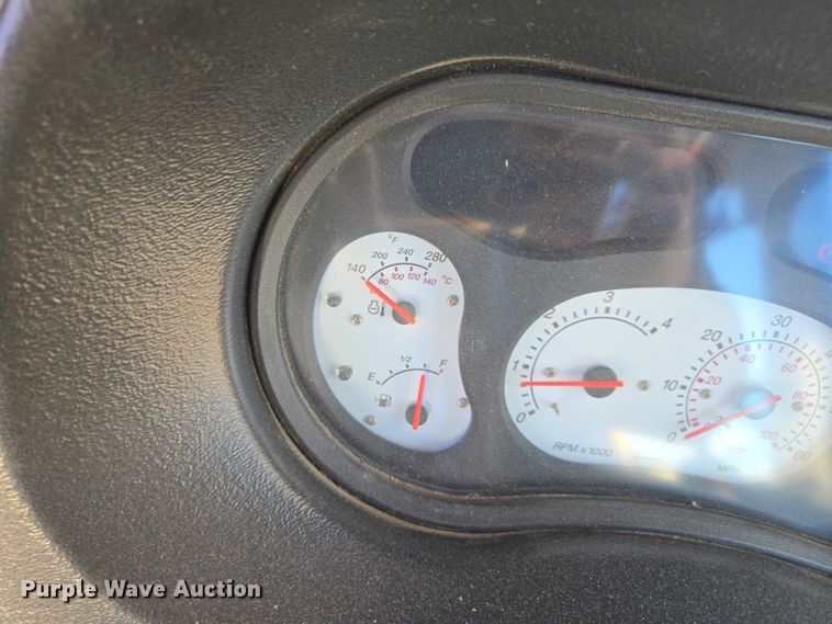 image for item EV4376 2010 Terra Gator 8204 sprayer