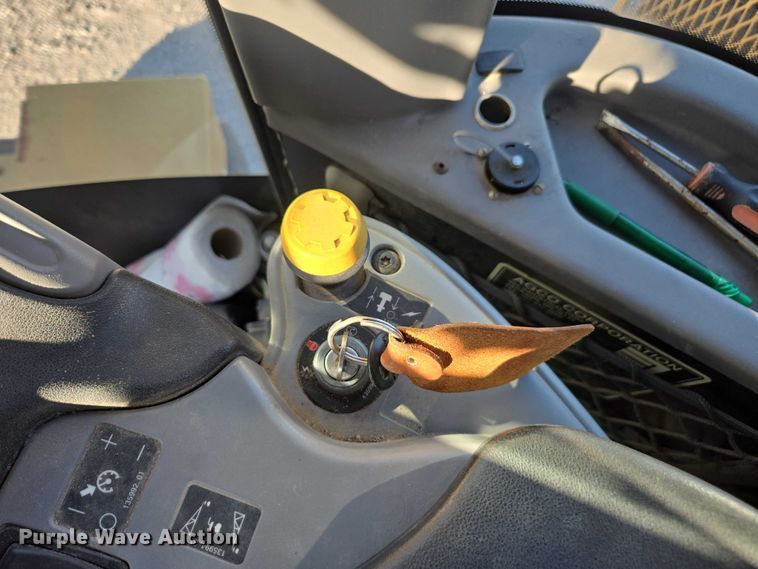 image for item EV4376 2010 Terra Gator 8204 sprayer