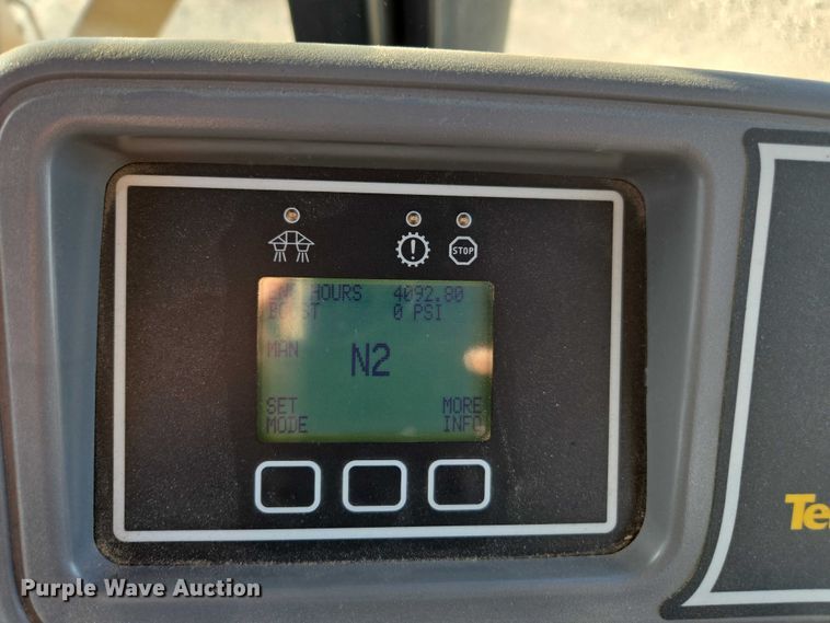 image for item EV4376 2010 Terra Gator 8204 sprayer