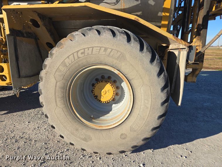 image for item EV4376 2010 Terra Gator 8204 sprayer