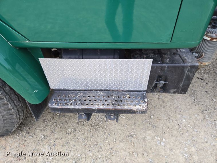 image for item EV4380 1986 International 1954 tank truck