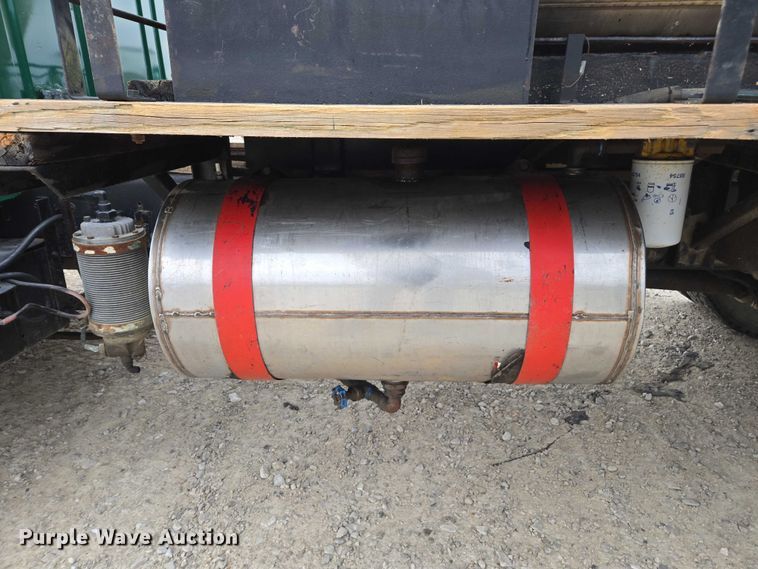 image for item EV4380 1986 International 1954 tank truck