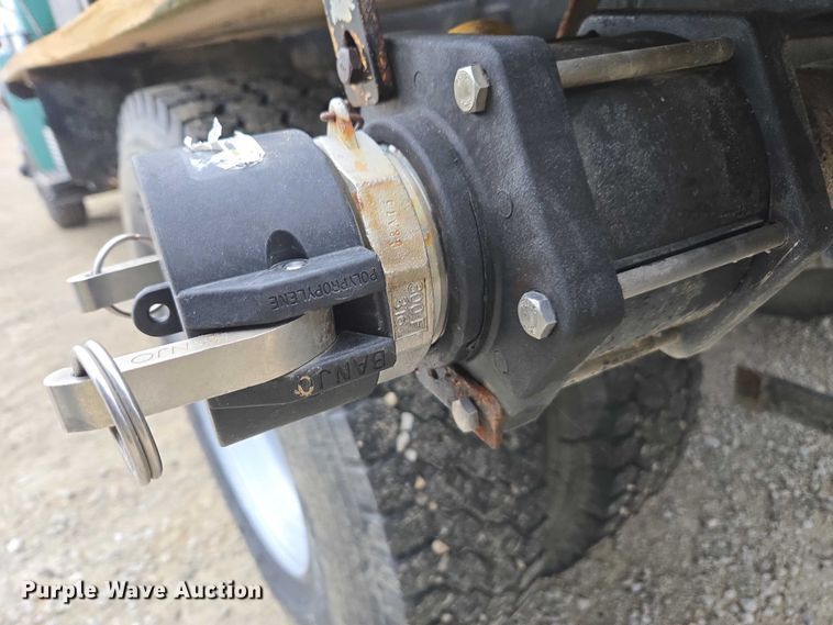 image for item EV4380 1986 International 1954 tank truck