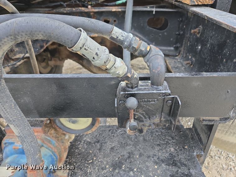 image for item EV4380 1986 International 1954 tank truck