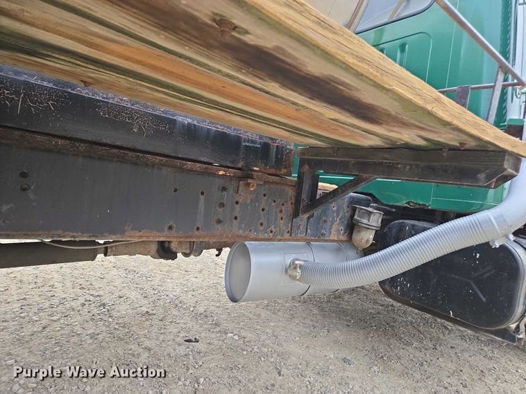 image for item EV4380 1986 International 1954 tank truck