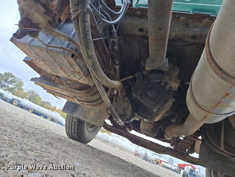 image for item EV4380 1986 International 1954 tank truck