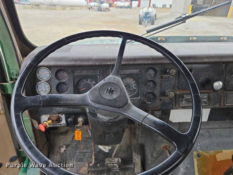 image for item EV4380 1986 International 1954 tank truck