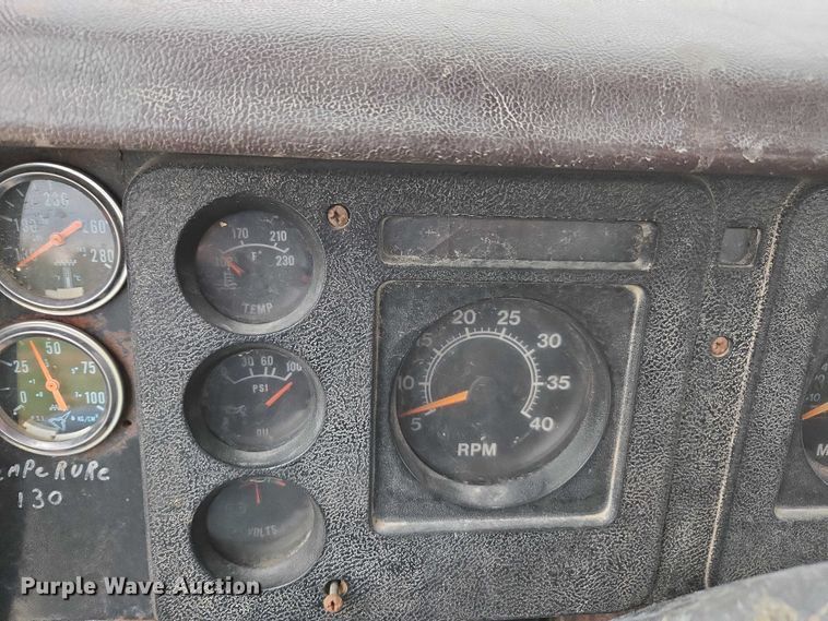 image for item EV4380 1986 International 1954 tank truck