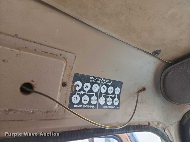 image for item EV4380 1986 International 1954 tank truck