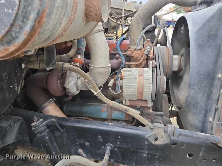 image for item EV4380 1986 International 1954 tank truck