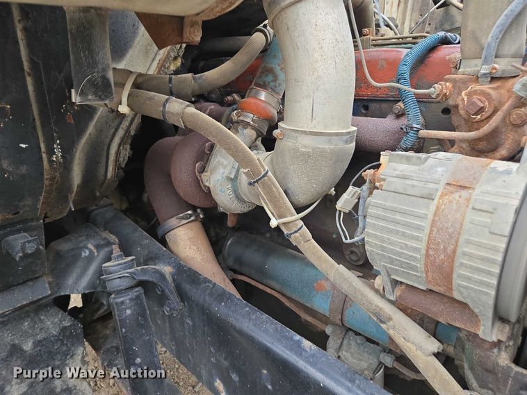 image for item EV4380 1986 International 1954 tank truck