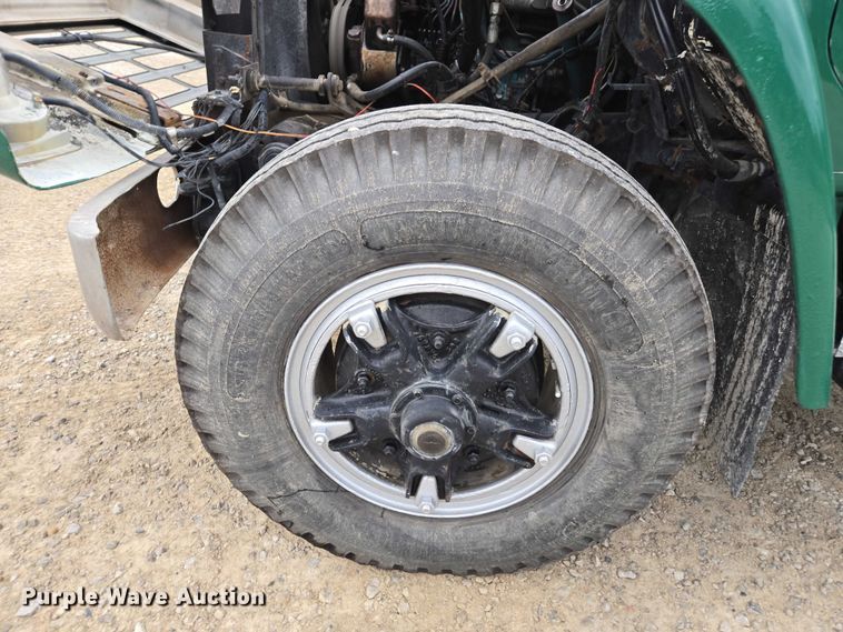 image for item EV4380 1986 International 1954 tank truck