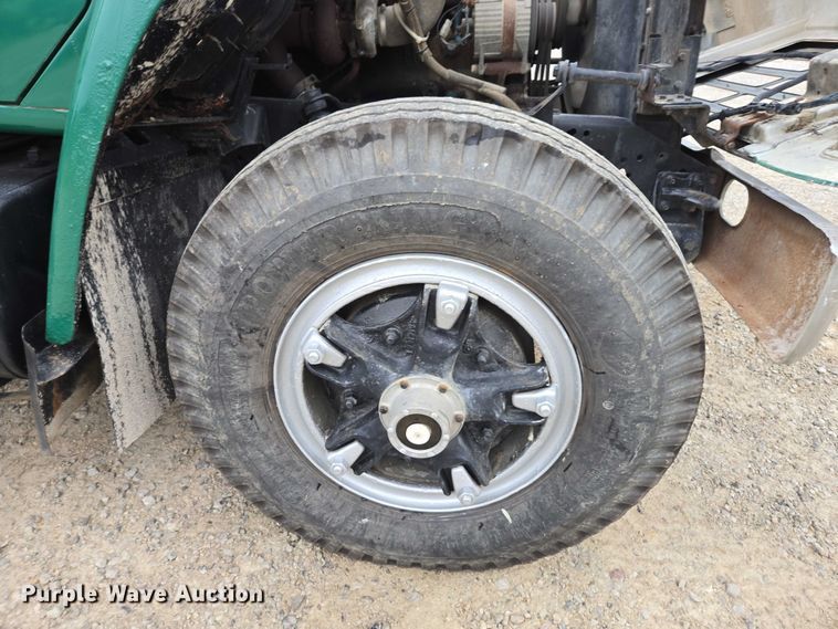 image for item EV4380 1986 International 1954 tank truck