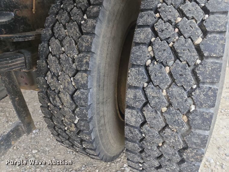 image for item EV4380 1986 International 1954 tank truck