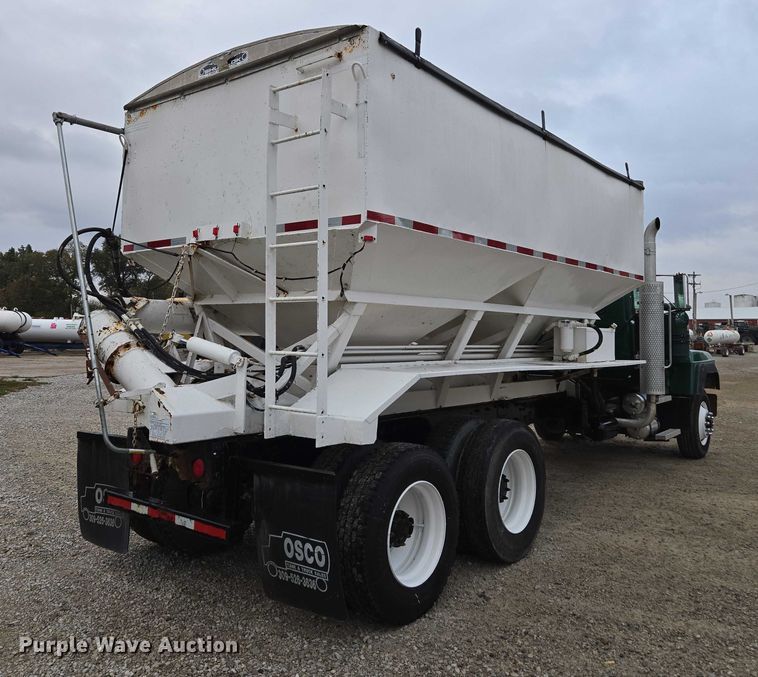 image for item EV4381 1997 Mack RD690S fertilizer delivery truck