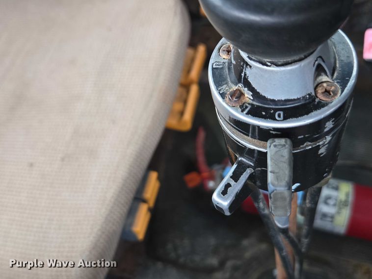 image for item EV4381 1997 Mack RD690S fertilizer delivery truck