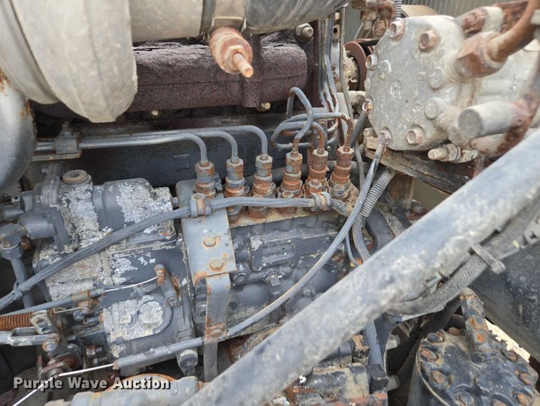 image for item EV4381 1997 Mack RD690S fertilizer delivery truck