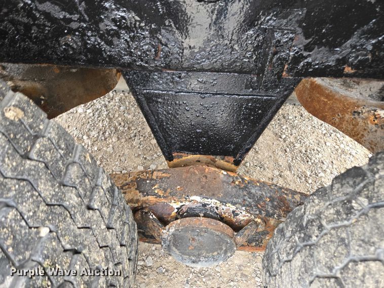 image for item EV4381 1997 Mack RD690S fertilizer delivery truck