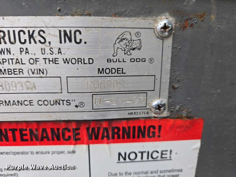 image for item EV4381 1997 Mack RD690S fertilizer delivery truck