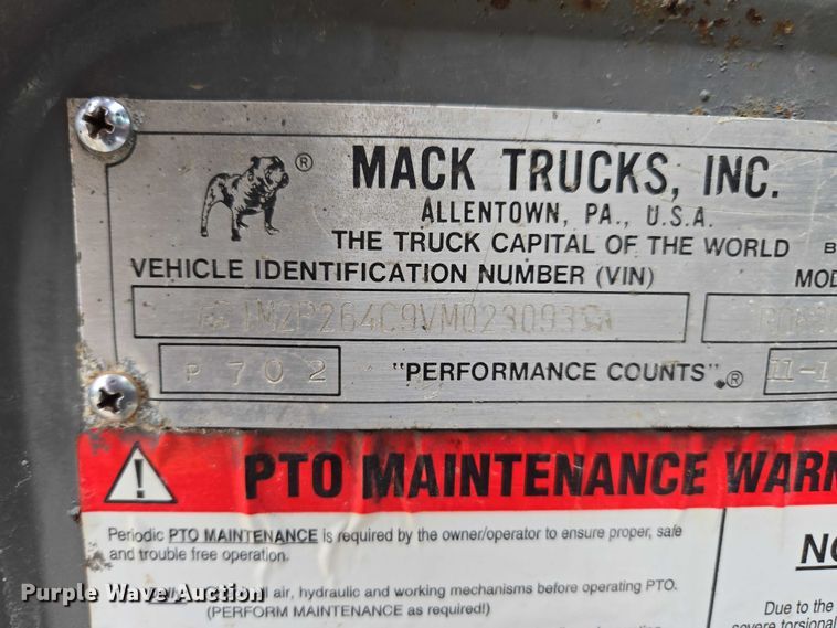 image for item EV4381 1997 Mack RD690S fertilizer delivery truck