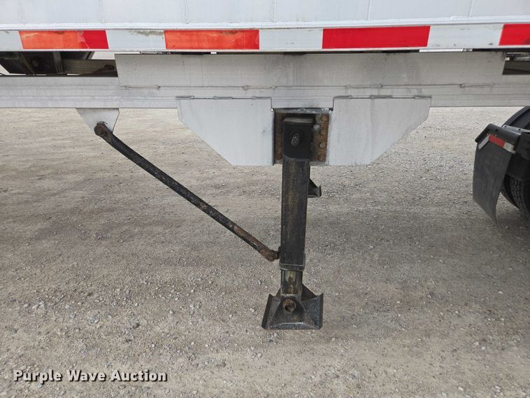 image for item EV4382 2007 East Genesis end dump trailer
