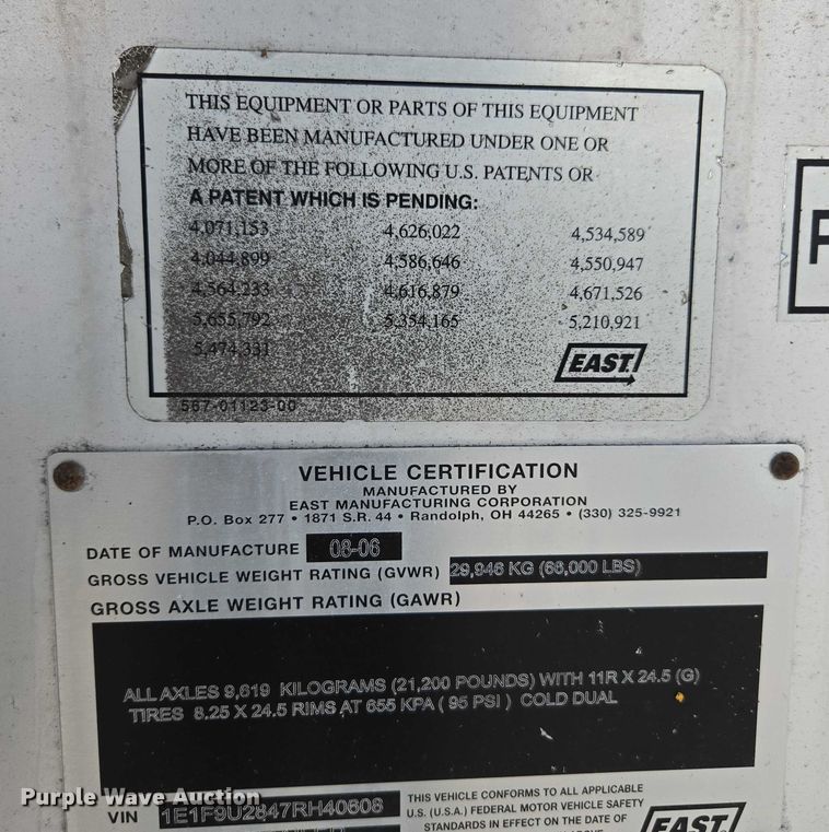 image for item EV4382 2007 East Genesis end dump trailer