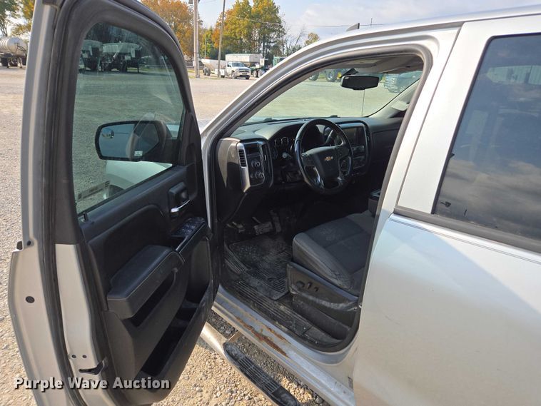 image for item EV4383 2014 Chevrolet Silverado 1500 Crew Cab pickup truck