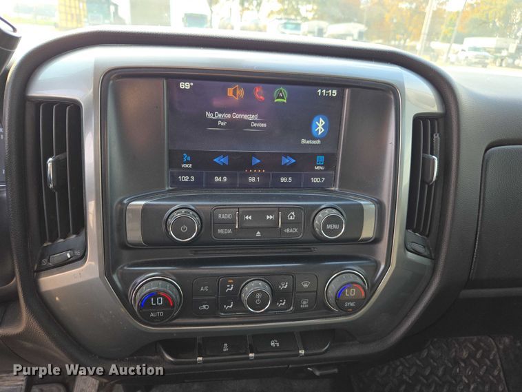 image for item EV4383 2014 Chevrolet Silverado 1500 Crew Cab pickup truck