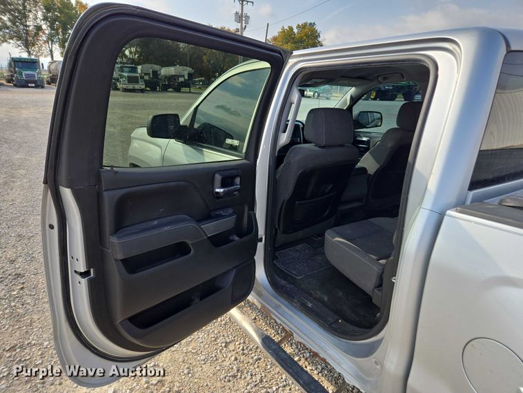 image for item EV4383 2014 Chevrolet Silverado 1500 Crew Cab pickup truck