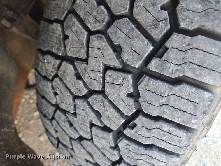 image for item EV4383 2014 Chevrolet Silverado 1500 Crew Cab pickup truck