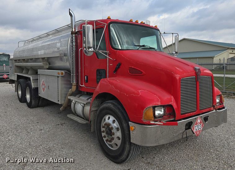 image for item EV4384 2003 Kenworth T300 fuel truck