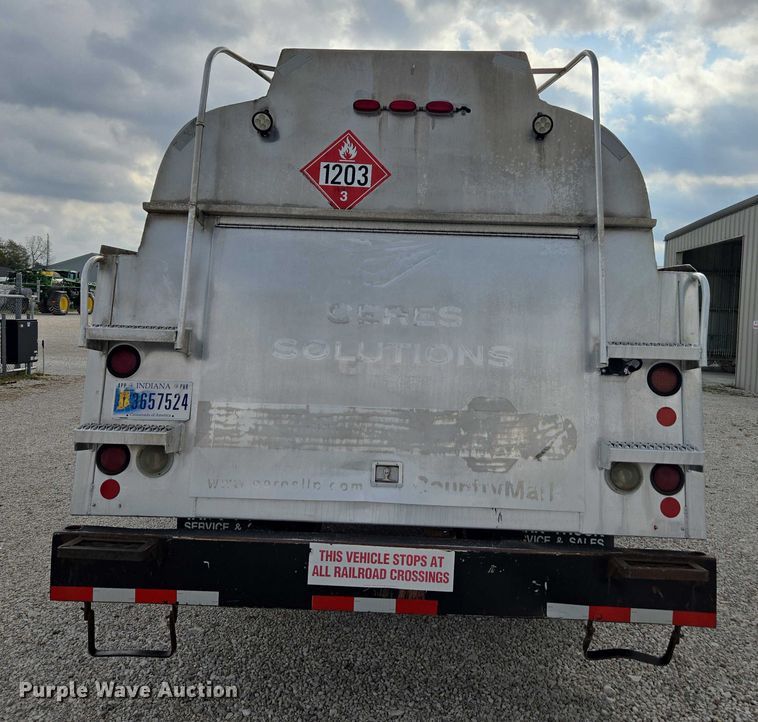 image for item EV4384 2003 Kenworth T300 fuel truck