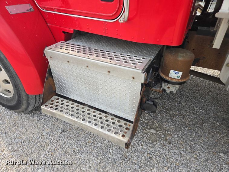 image for item EV4384 2003 Kenworth T300 fuel truck