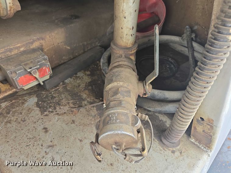 image for item EV4384 2003 Kenworth T300 fuel truck