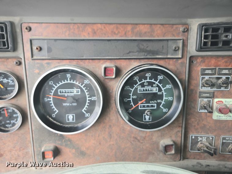 image for item EV4384 2003 Kenworth T300 fuel truck