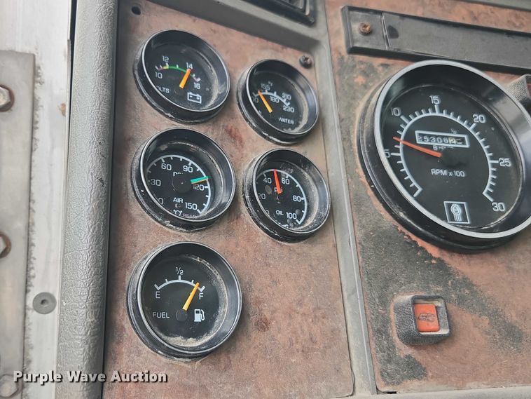 image for item EV4384 2003 Kenworth T300 fuel truck