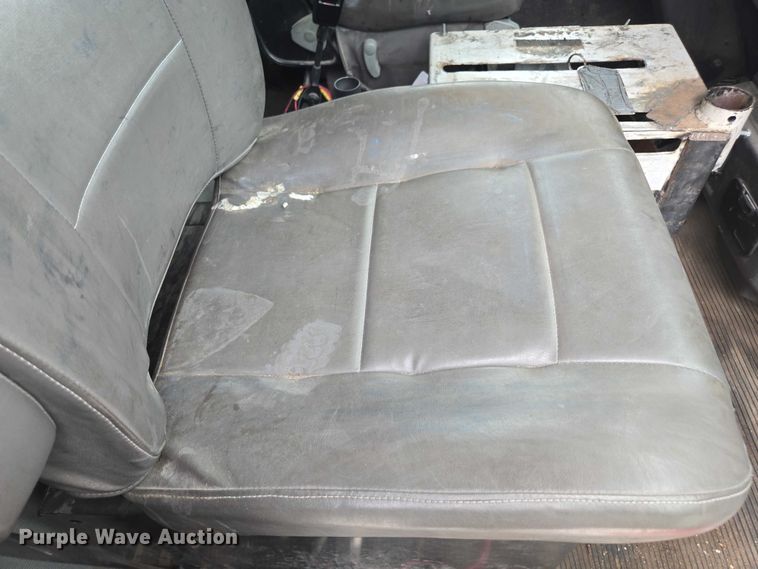 image for item EV4384 2003 Kenworth T300 fuel truck