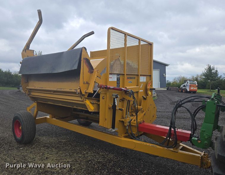 image for item EV5447 Haybuster 2650 bale processor