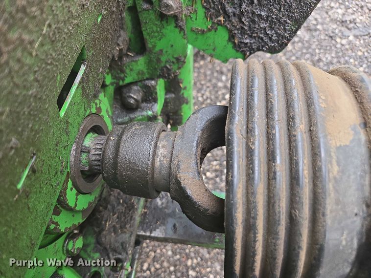 image for item EV5447 Haybuster 2650 bale processor