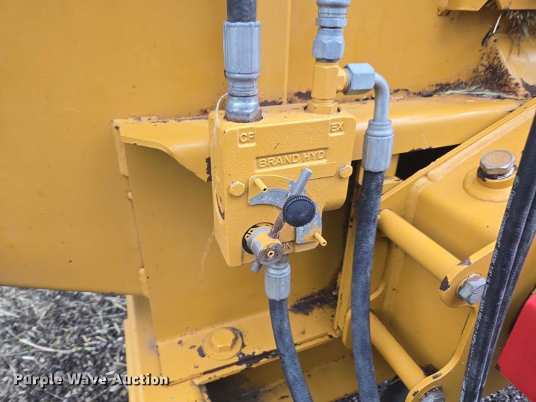 image for item EV5447 Haybuster 2650 bale processor